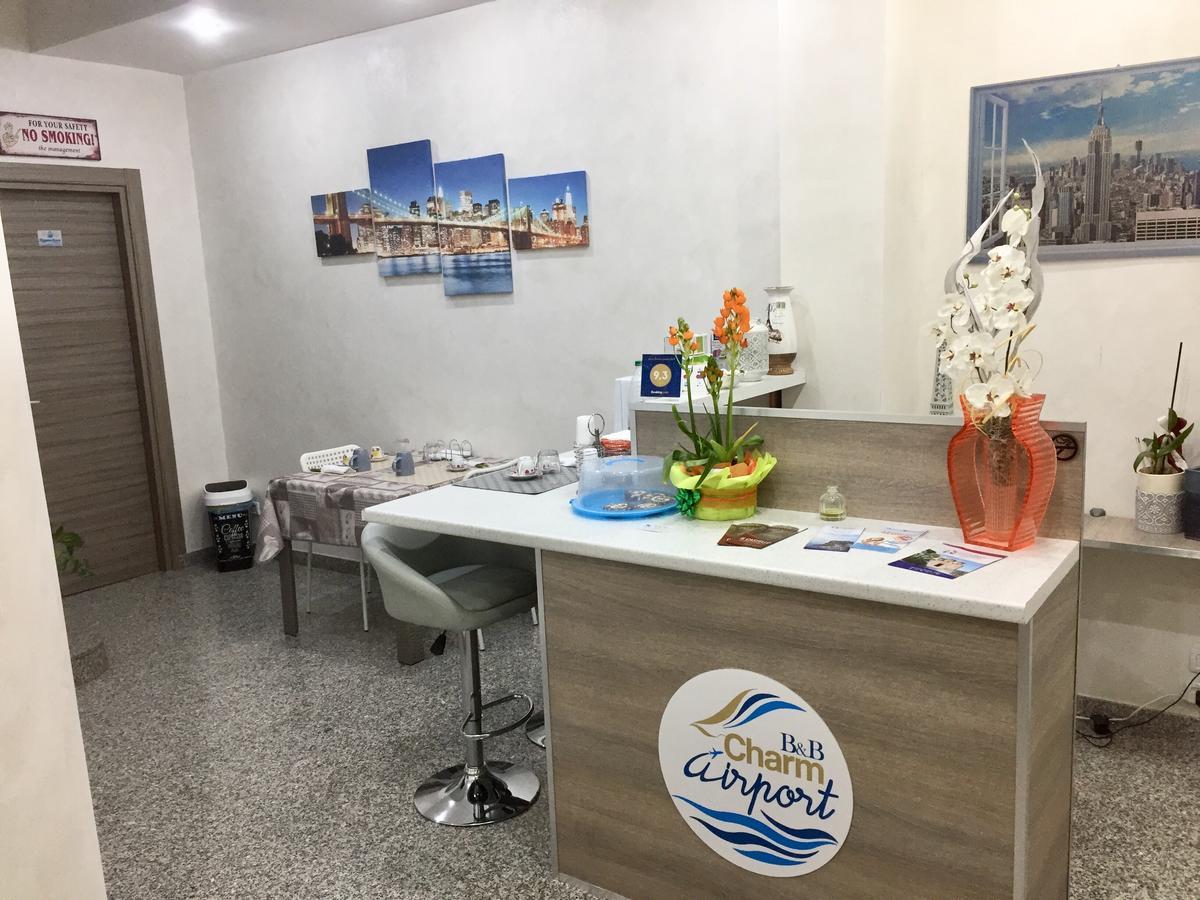 Charm Airport Panzió Reggio di Calabria Kültér fotó